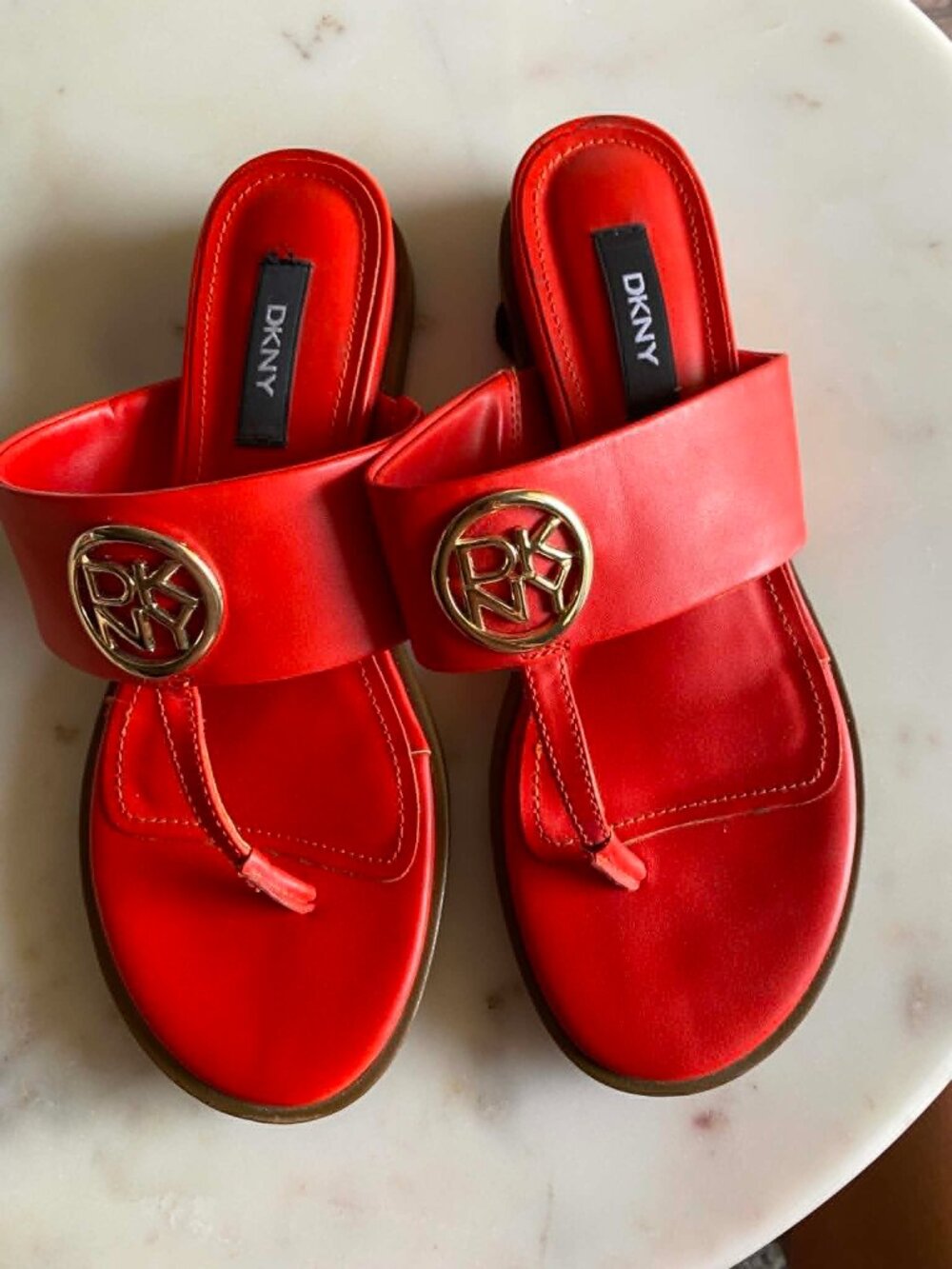 DKNY red logo band sandals in size 8.5